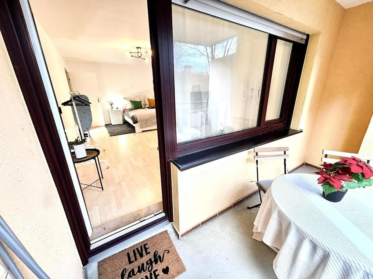 Apartment With 2 Balconies In Nuremberg